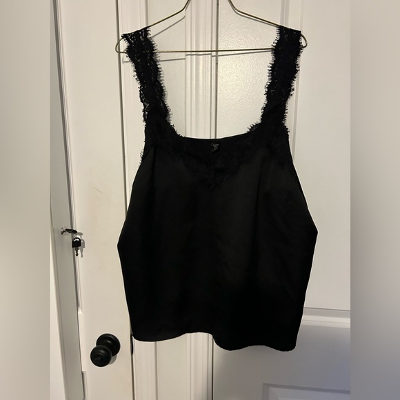 Black satin lace strap tank top - Picture 2 of 5